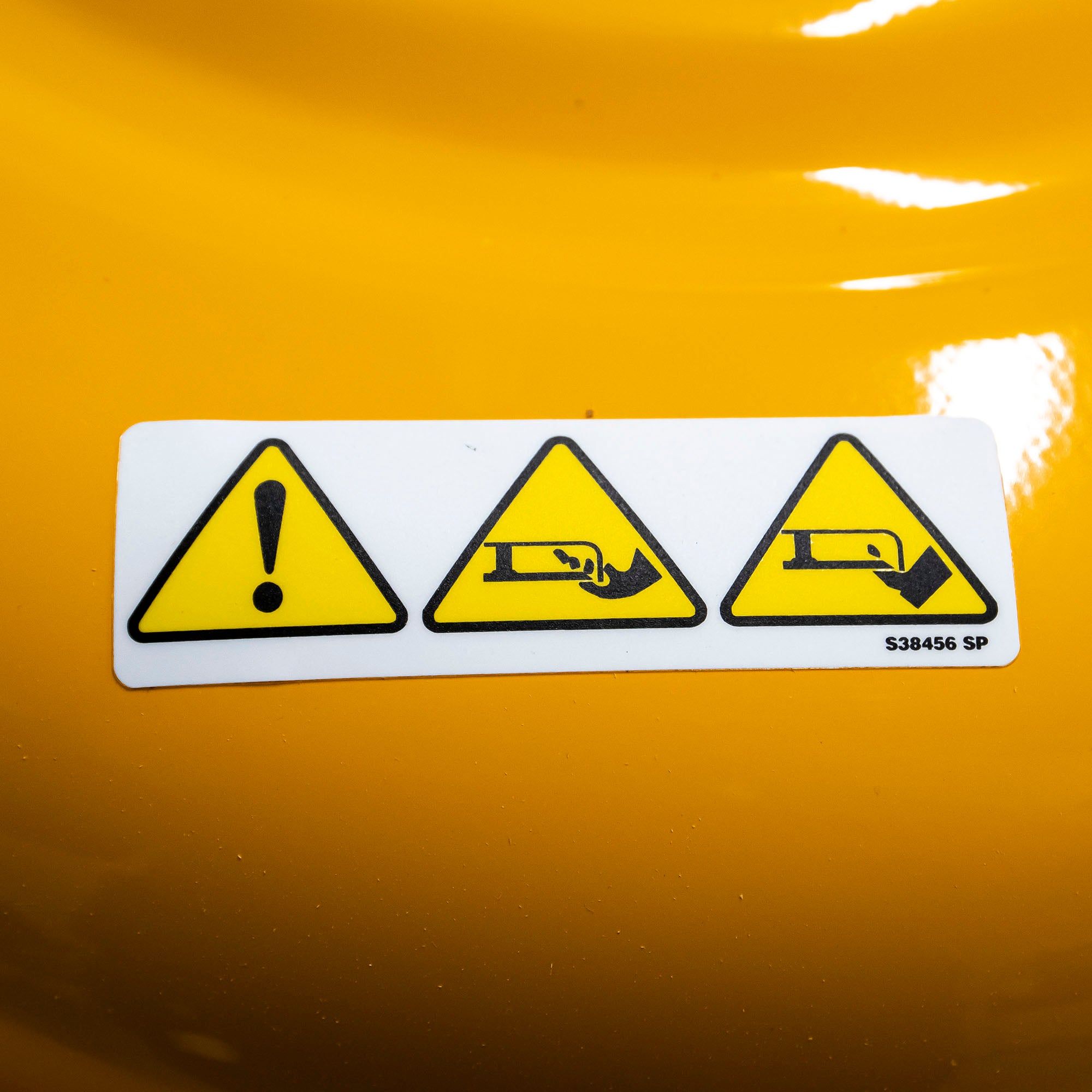 CUB CADET 777S38456 Safety Hazard Label