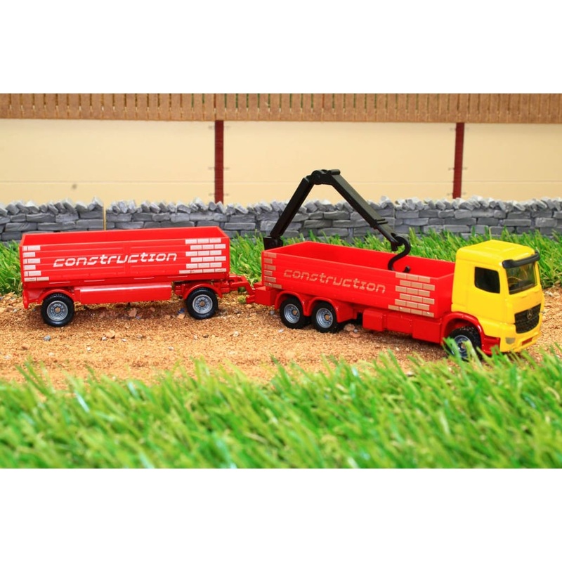 1797 Siku 1:87 Scale Mercedes Lorry with Crane and Trailer