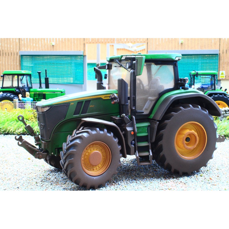 43312(W) Weathered Britains Limited Edition Prestige Collection John Deere 7R 350 Tractor