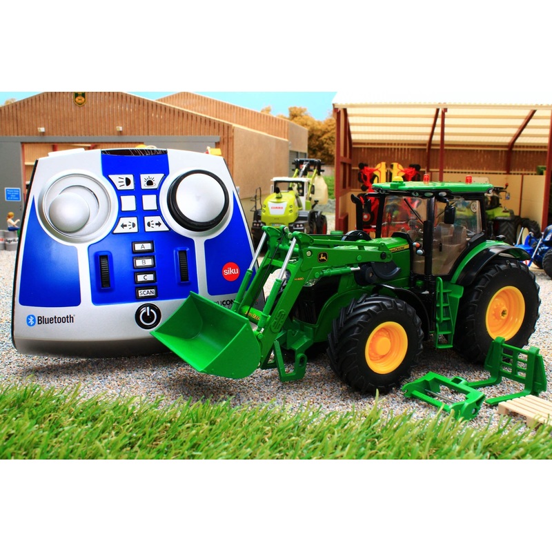 6795 Siku Remote Control Bluetooth John Deere 7310R with loader and BT module