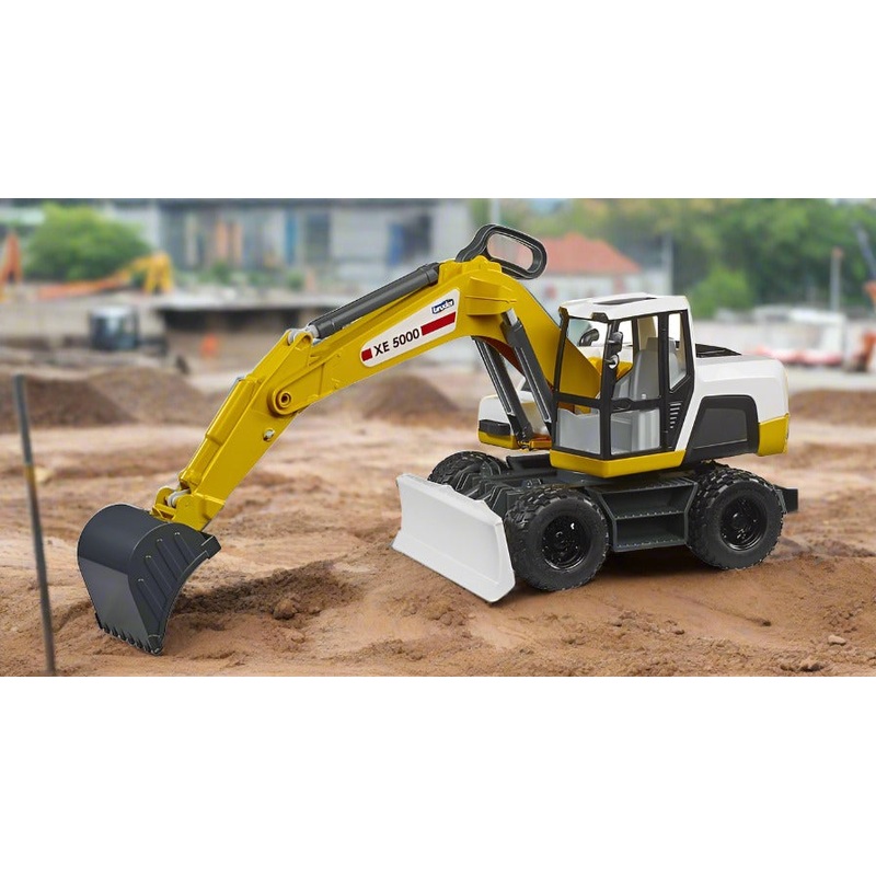B03413 Bruder XE5000 Wheeled Excavator