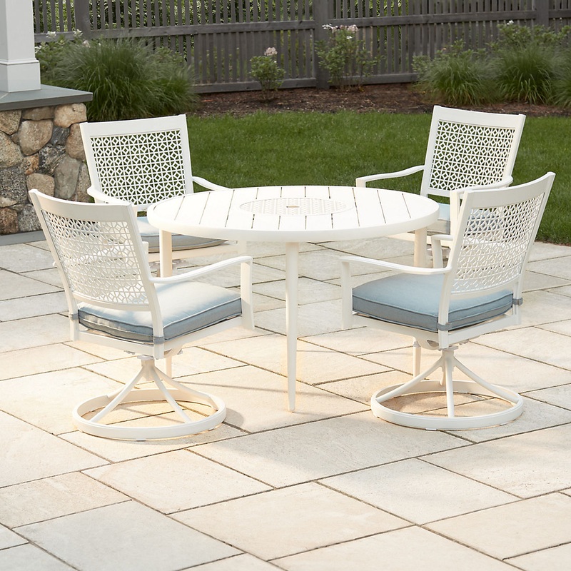 BJF250183 Berkley Jensen Highland 5-Pc. Outdoor Metal Dining Set