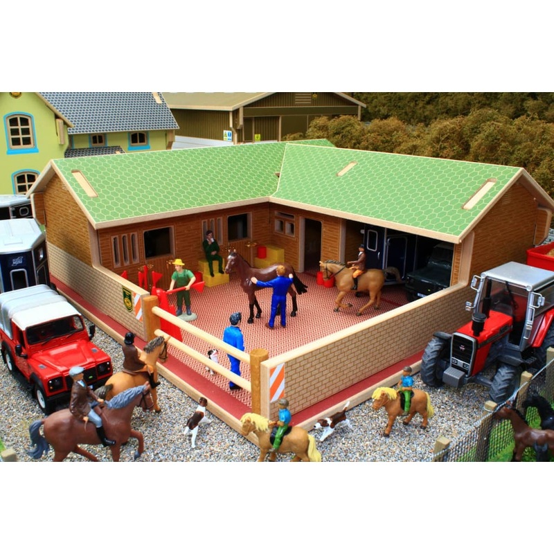 BT8300 Brushwood Stable Yard