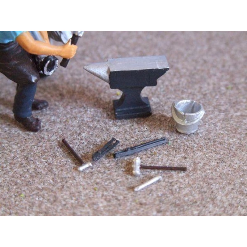 HLT-WM020 Blacksmith's Set - Anvil & Tools