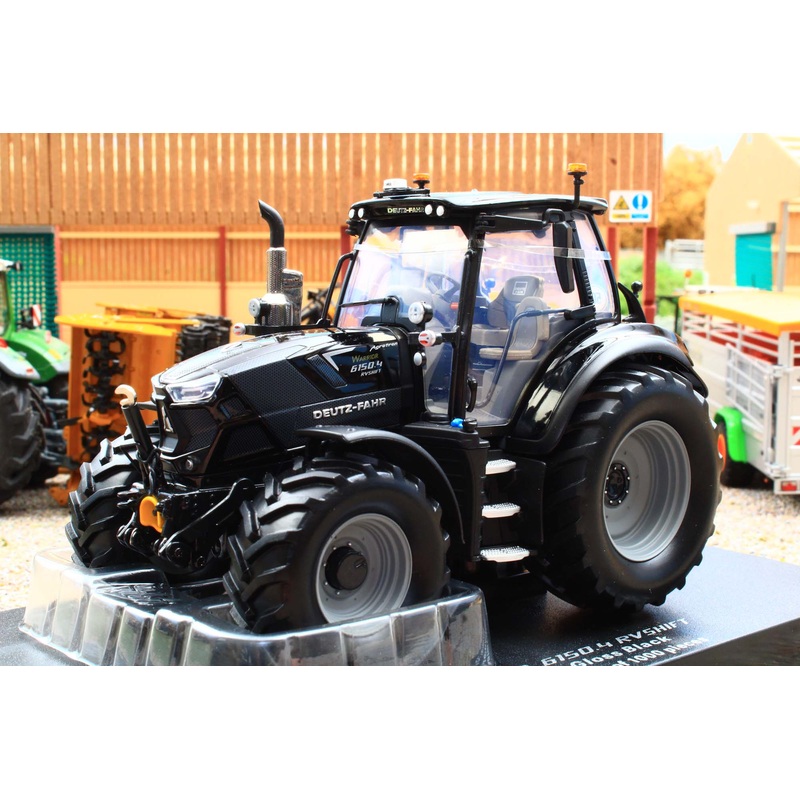 UH6689 Universal Hobbies Deutz-Fahr 6150.4 RVShift Warrior Ltd Edition in Gloss Black