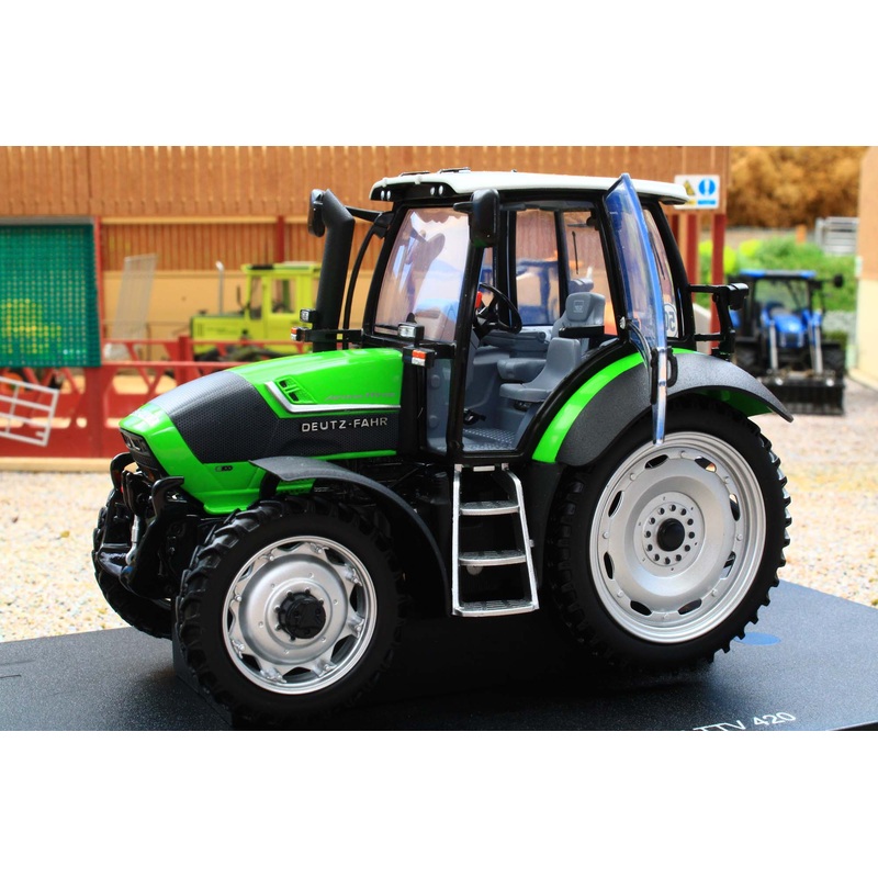 UH6697 Universal Hobbies Deutz-Fahr Agrotron TTV 420 Limited Edition
