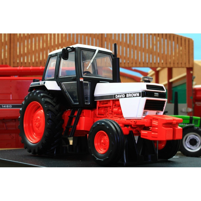 UH6754 Universal Hobbies 1:32 Scale David Brown 1690 2WD Tractor