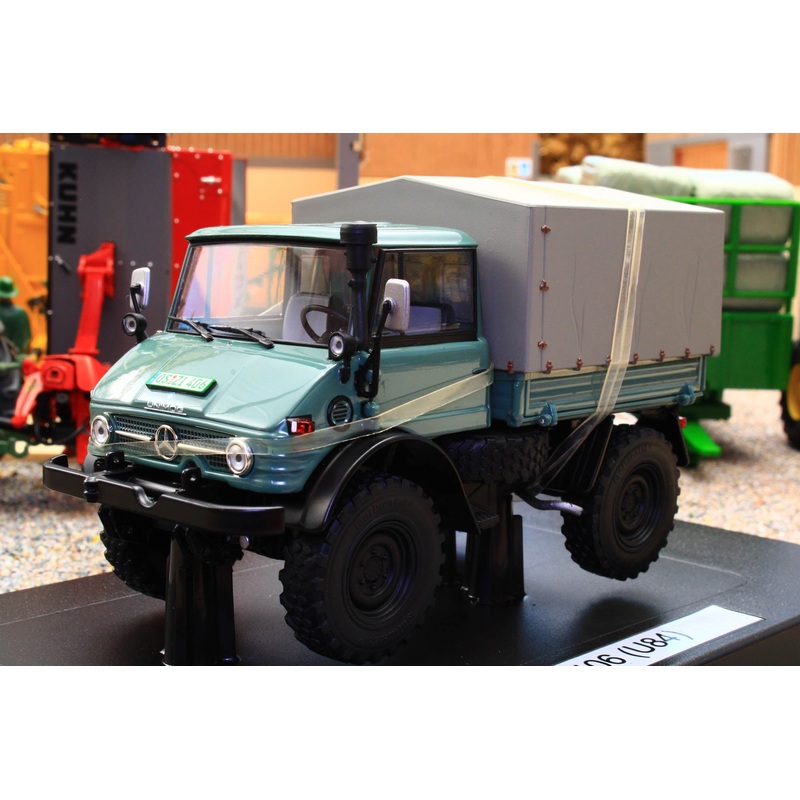 WE1012 Weise Toys 1:32 Scale Unimog 406 with Steel Roof and Canvas Hood